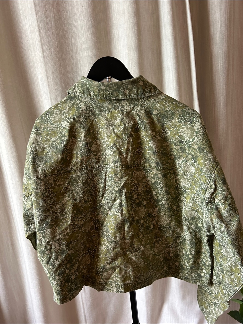 NWT Wild Fable. Green Floral Print Cropped Jacket Oversized - Medium - Picture 3 of 4